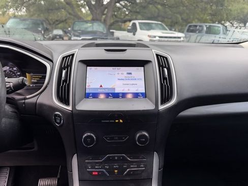 Used 2020 Ford Edge SEL w/ Convenience Package image 10