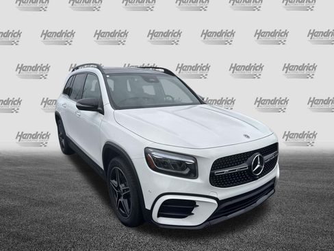 Certified 2025 Mercedes-Benz GLB 250 4MATIC image 2