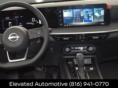 Certified 2026 Nissan Kicks SV w/ SV Premium Package AWD/4WD image 13