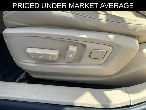 Used 2015 Lexus ES 350 w/ Premium Package FWD image 12