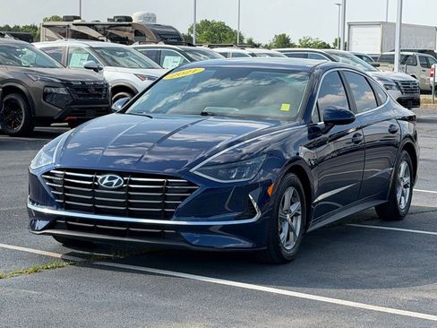 Used 2021 Hyundai Sonata SE w/ Preferred Accessory Package FWD image 9
