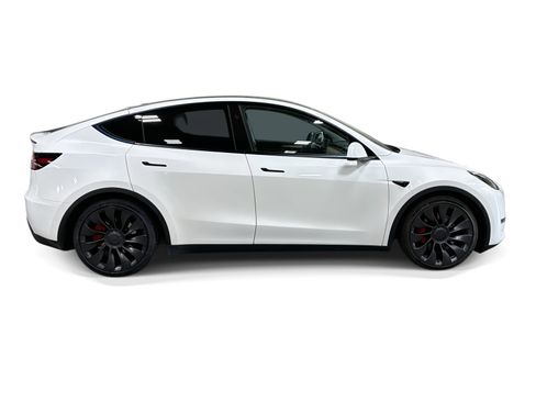 Certified 2023 Tesla Model Y Performance AWD/4WD image 7