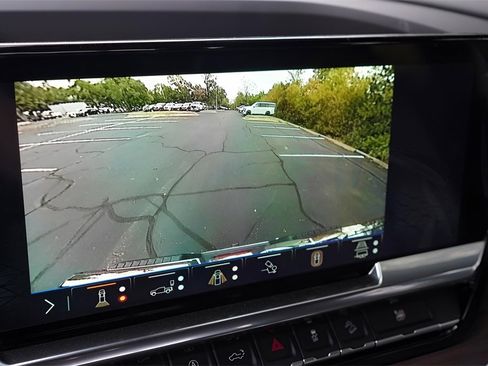 New 2026 GMC Sierra 1500 SLT image 12