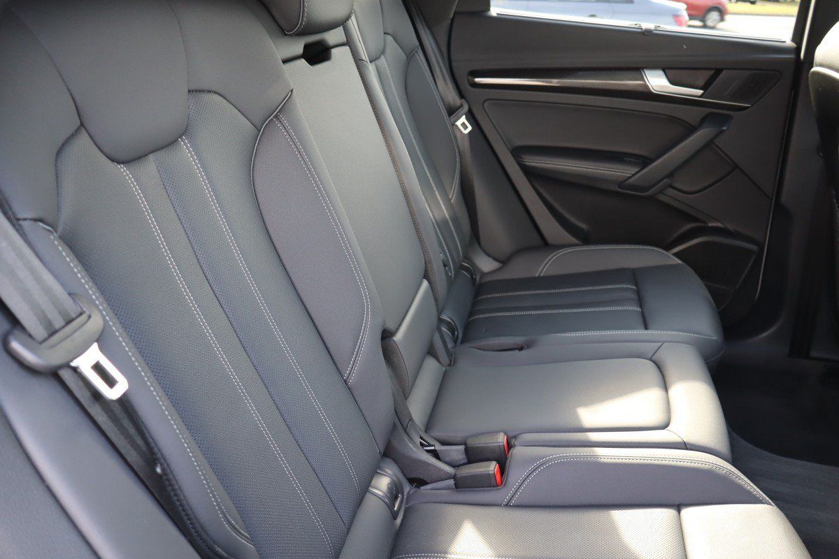 Used 2023 Audi SQ5 Prestige w/ Prestige Package AWD/4WD image 27