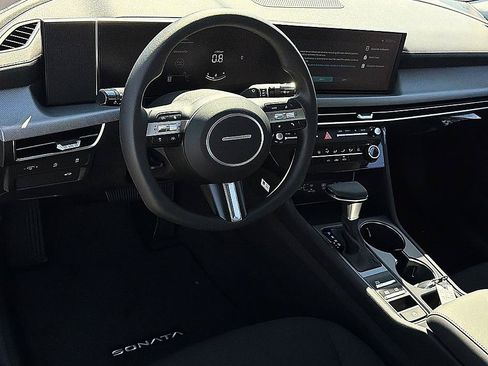 New 2026 Hyundai Sonata SE FWD image 6