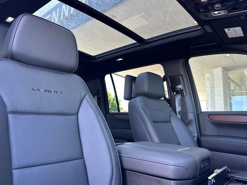 New 2026 GMC Yukon XL Denali w/ Advanced Technology Package AWD/4WD image 19
