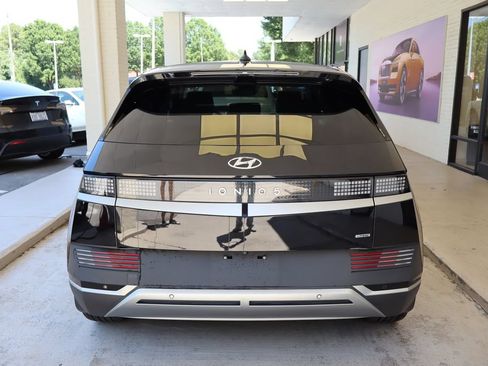 Used 2023 Hyundai Ioniq 5 SEL AWD/4WD image 5