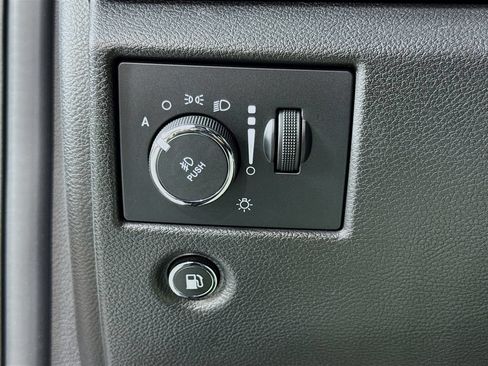 Used 2021 Jeep Grand Cherokee Laredo X AWD/4WD image 16