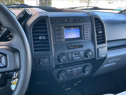 Used 2018 Ford F150 XL w/ Equipment Group 101A Mid image 7