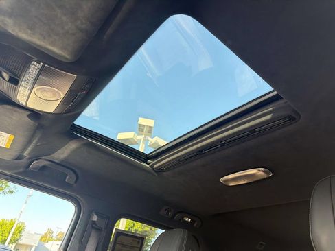 Used 2025 Mercedes-Benz G 550 image 9