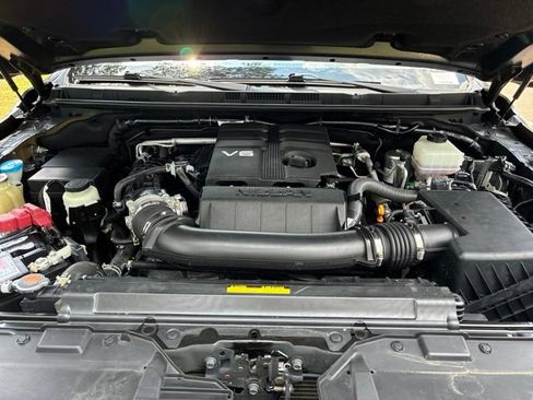 Used 2023 Nissan Frontier SV w/ SV Convenience Package RWD image 19
