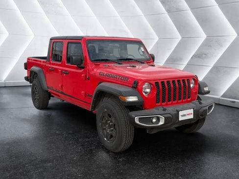 Used 2023 Jeep Gladiator Sport AWD/4WD image 1