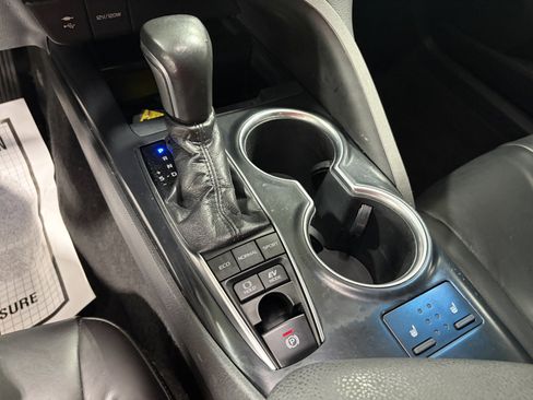 Used 2018 Toyota Camry XLE w/ Audio Package FWD image 19