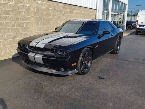Used 2013 Dodge Challenger SRT8 RWD image 28