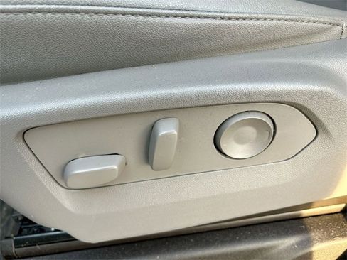 Used 2023 Chevrolet Silverado 1500 LTZ image 16