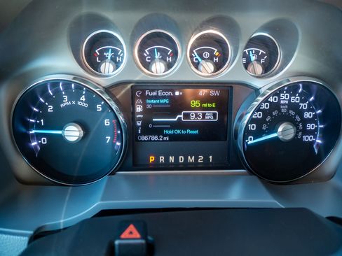 Used 2016 Ford F250 XLT w/ XLT Value Package image 15