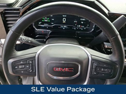Used 2023 GMC Sierra 1500 SLE image 4