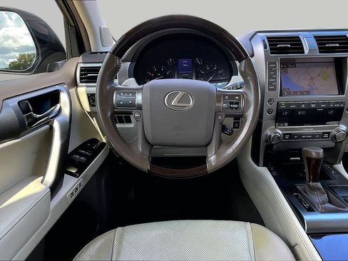 Used 2017 Lexus GX 460 Premium AWD/4WD image 6
