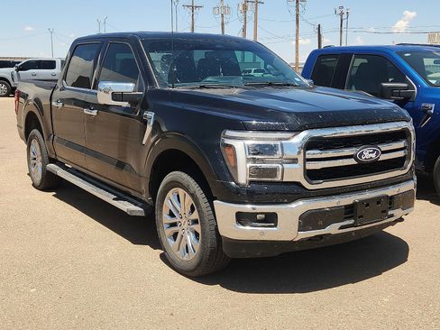 Used 2025 Ford F150 Lariat w/ Equipment Group 502A High AWD/4WD image 4