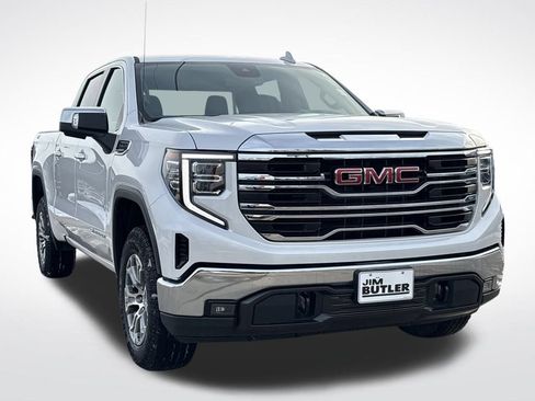 Used 2024 GMC Sierra 1500 SLT w/ SLT Premium Package image 9