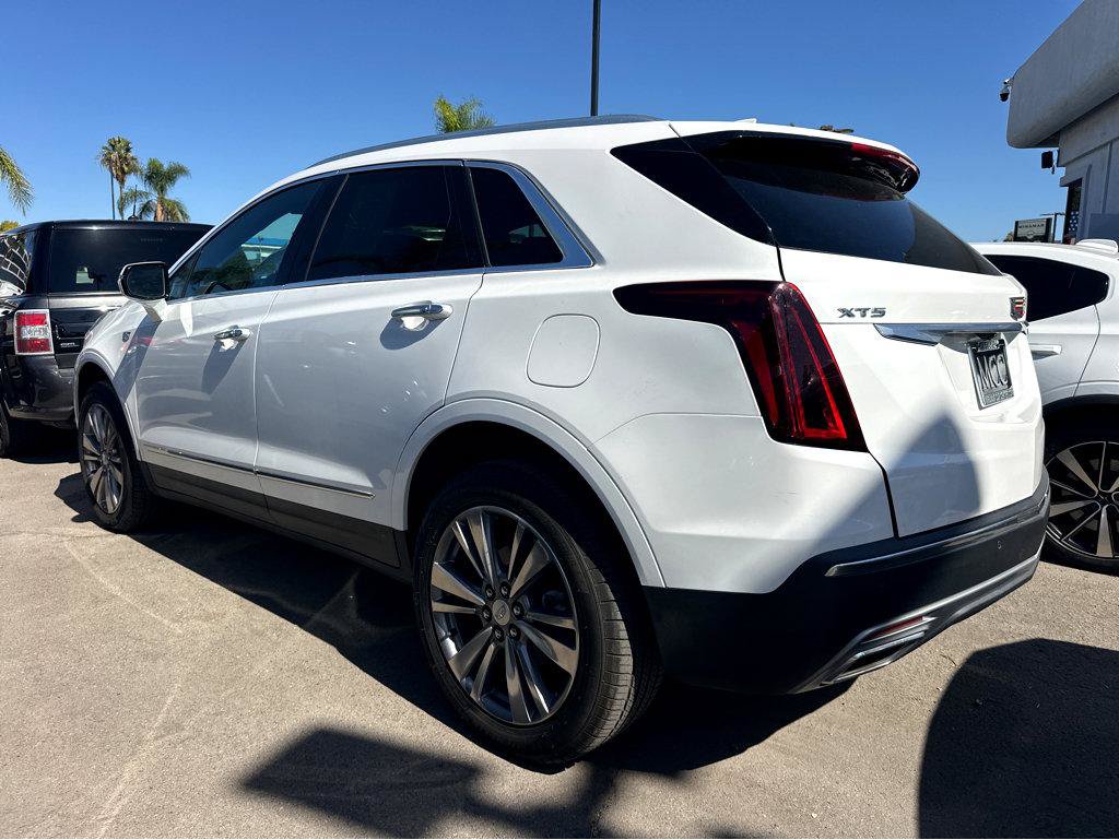 Used 2025 Cadillac XT5 Premium Luxury FWD image 3