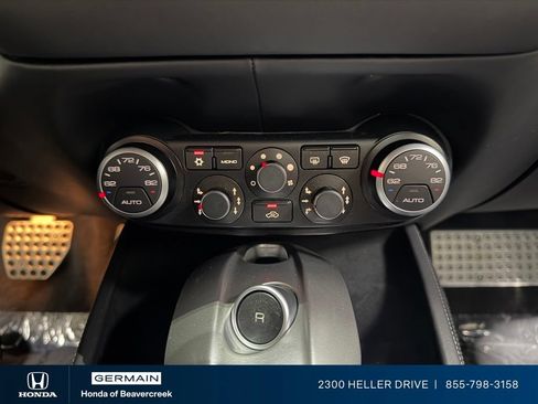 Used 2017 Ferrari California T RWD image 21