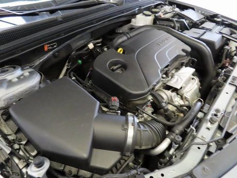 Used 2023 Chevrolet Malibu LT image 33