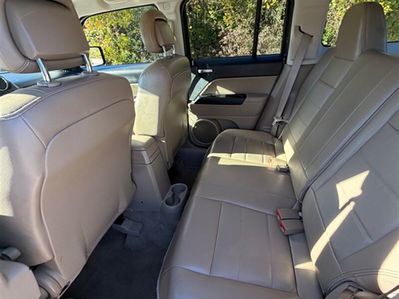 Used 2014 Jeep Patriot High Altitude FWD image 9
