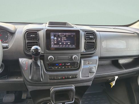 Used 2025 RAM ProMaster 2500 w/ U-Haul Equipment Group FWD image 19