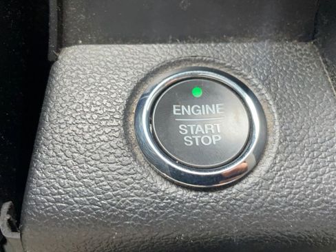 Used 2019 Ford F150 Lariat w/ Equipment Group 502A Luxury AWD/4WD image 20