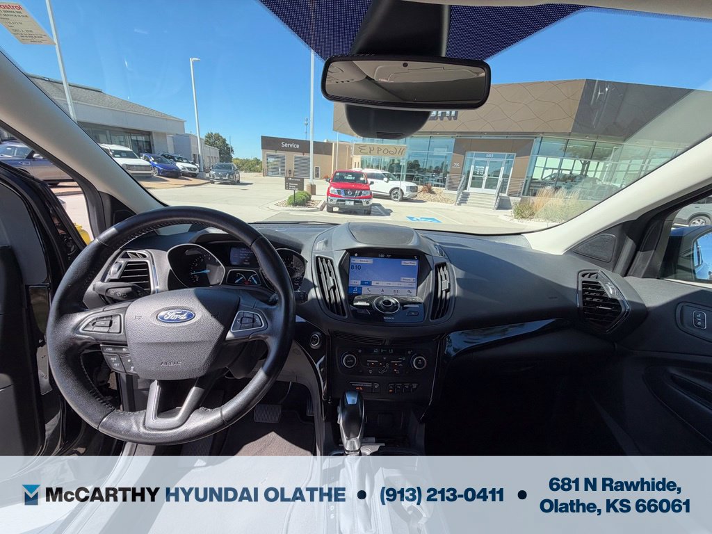 Used 2019 Ford Escape Titanium AWD/4WD image 3