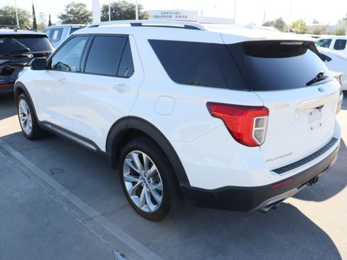 Used 2021 Ford Explorer Platinum w/ Equipment Group 601A image 6