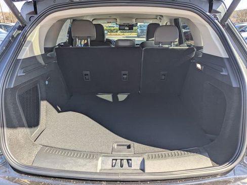 New 2026 Lincoln Corsair Premiere image 8