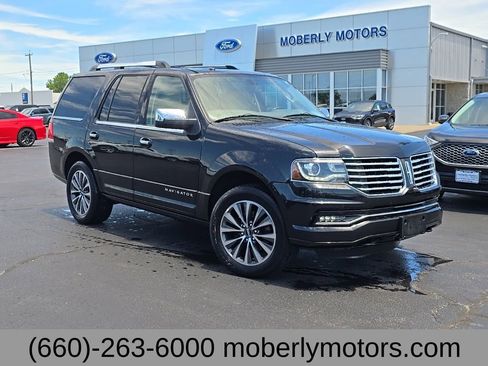 Used 2015 Lincoln Navigator 4WD image 1