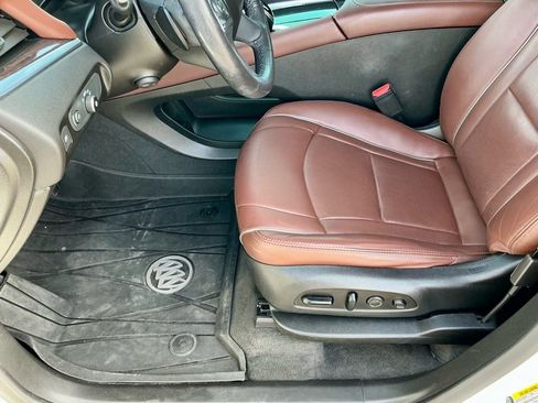 Used 2020 Buick Enclave Avenir w/ Avenir Technology Package image 40