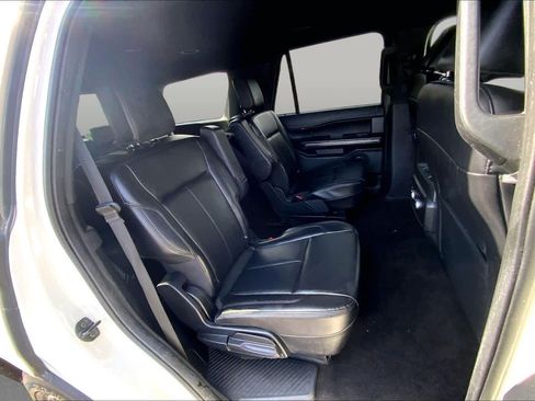 Used 2021 Ford Expedition XLT RWD image 20