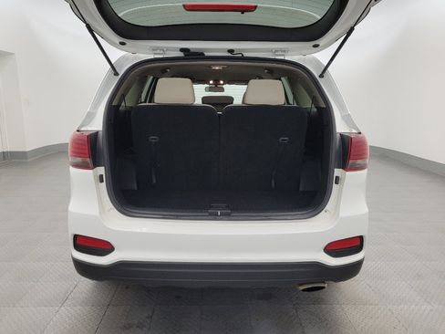 Used 2020 Kia Sorento LX FWD image 29