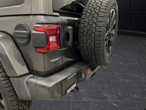 Used 2021 Jeep Wrangler Unlimited Sahara w/ Cold Weather Group image 33