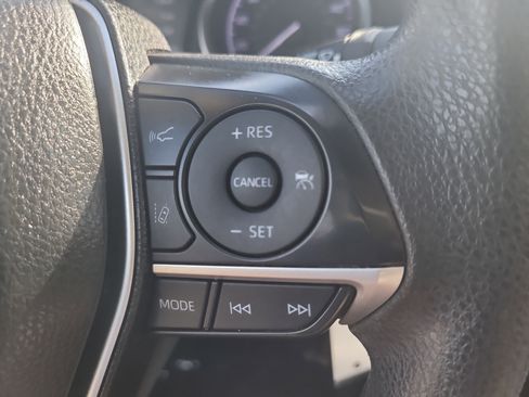 Used 2024 Toyota Camry LE image 28