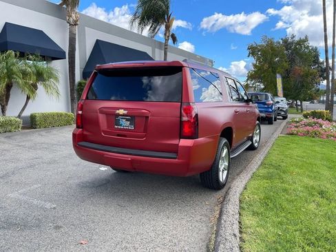 Used 2016 Chevrolet Suburban LT image 5