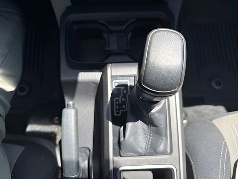 Used 2023 Toyota Tacoma TRD Off-Road AWD/4WD image 27