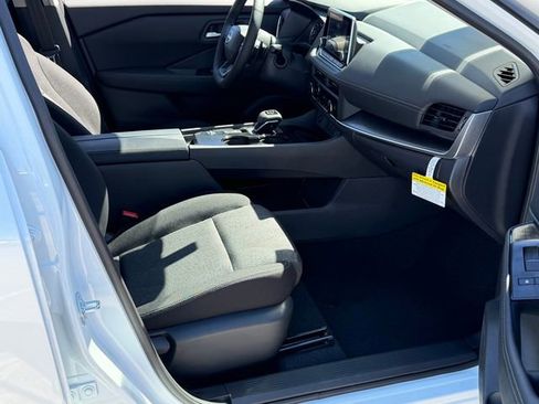 New 2026 Nissan Rogue SV FWD image 24