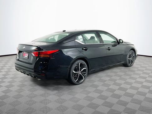 New 2025 Nissan Altima 2.5 SR image 29