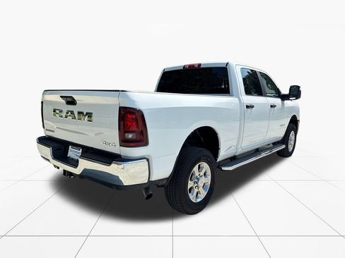 Used 2026 RAM 2500 Big Horn AWD/4WD image 8