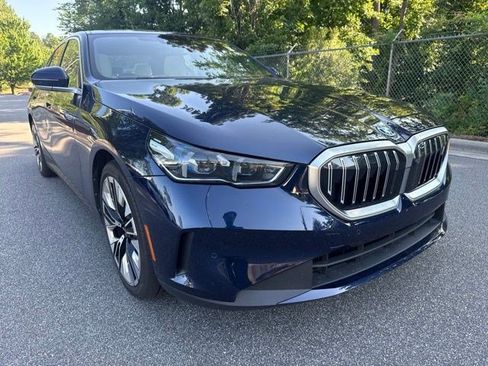 Used 2026 BMW i5 eDrive40 RWD image 11