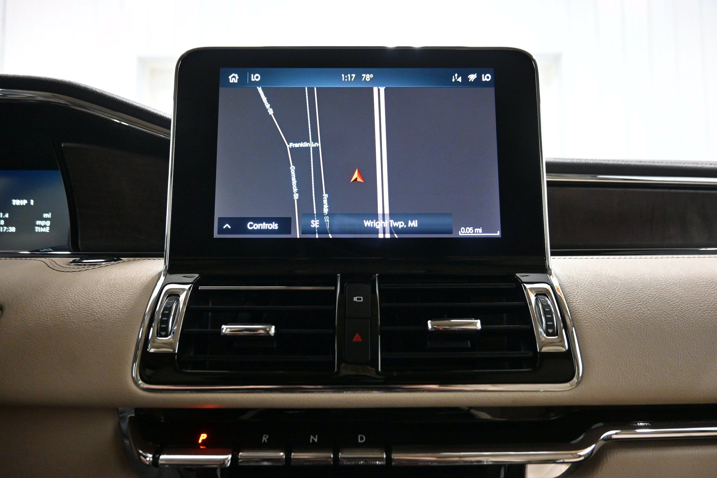Used 2020 Lincoln Navigator Reserve w/ Luxury Package AWD/4WD image 12