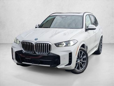 New 2026 BMW X5 xDrive50e w/ M Sport Package image 1