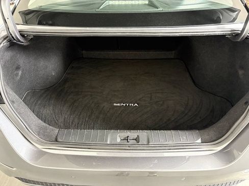 Used 2024 Nissan Sentra SV FWD image 18