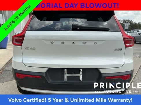 Certified 2023 Volvo XC40 B5 Plus w/ Protection Package Premier AWD/4WD image 13