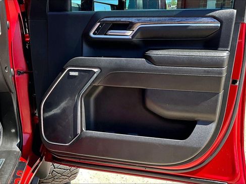 Used 2024 Chevrolet Silverado 2500 LTZ w/ LTZ Premium Package AWD/4WD image 21